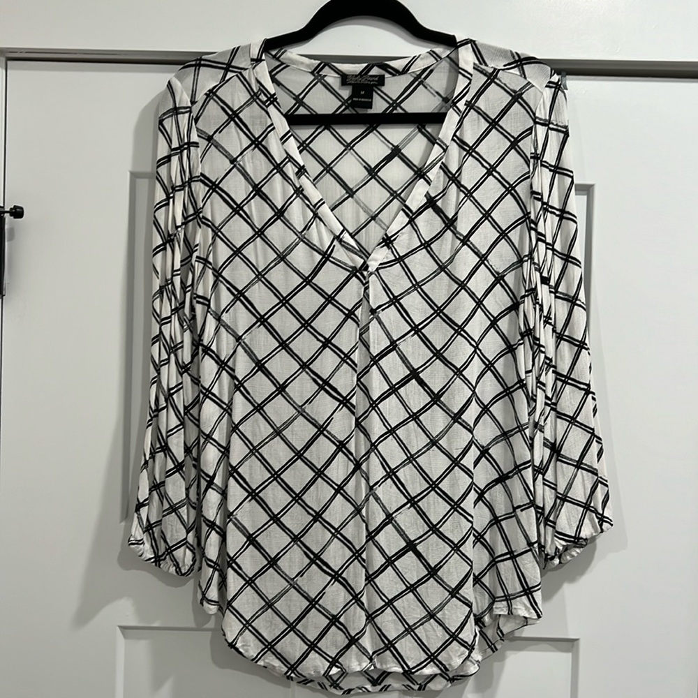 Lucky Brand black and white blouse